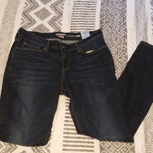 Modern Slim Jeans